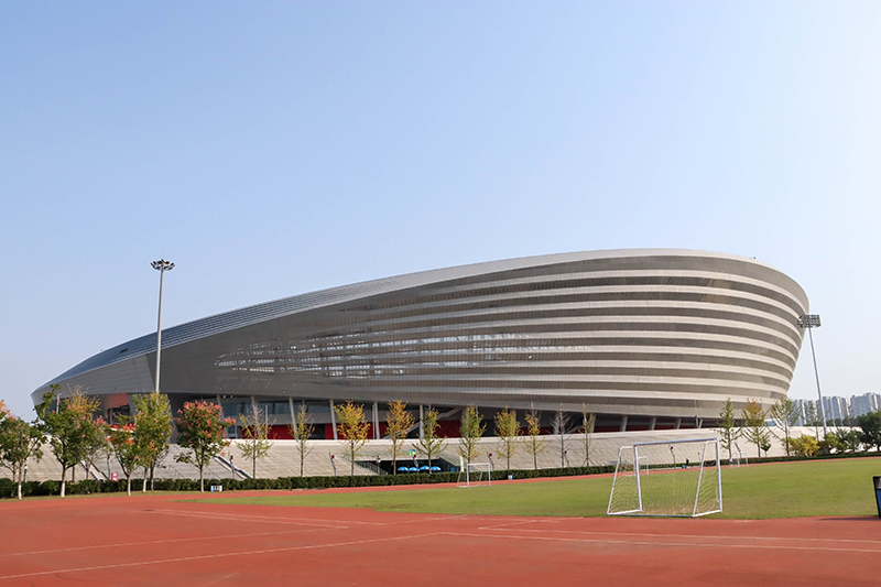 stadium made of aluminum panles